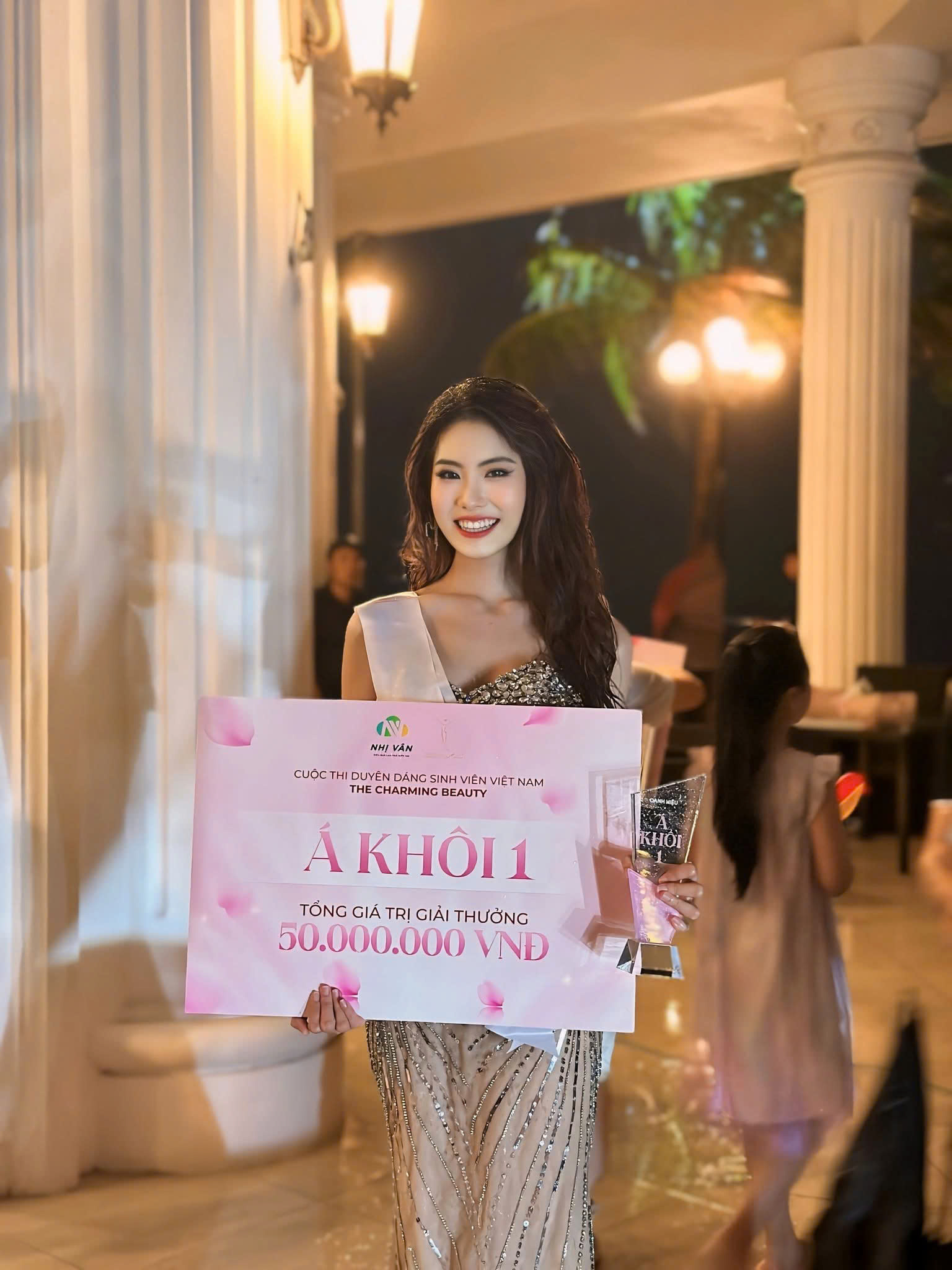 NGUYỄN KHÁNH LINH