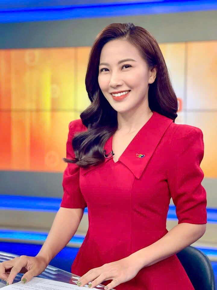 CHỊ QUỲNH HOA